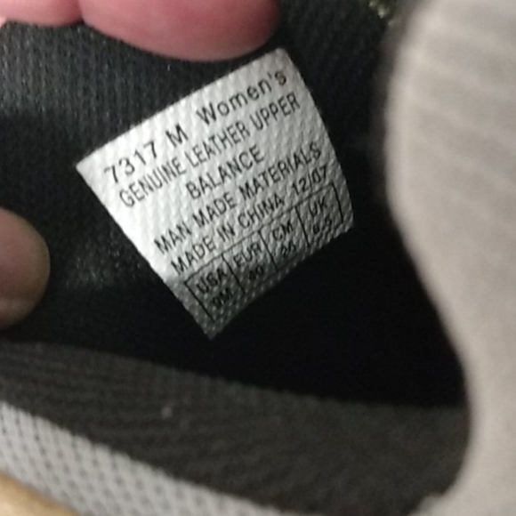 Vasque Vibram Sole Women's Hiking Shoes Size 9 - Picture 8 of 9